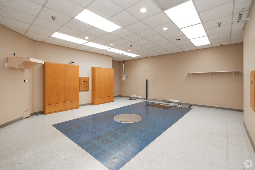 More Photos Of 1207 Azalea Pl, Brewton Medical For Lease