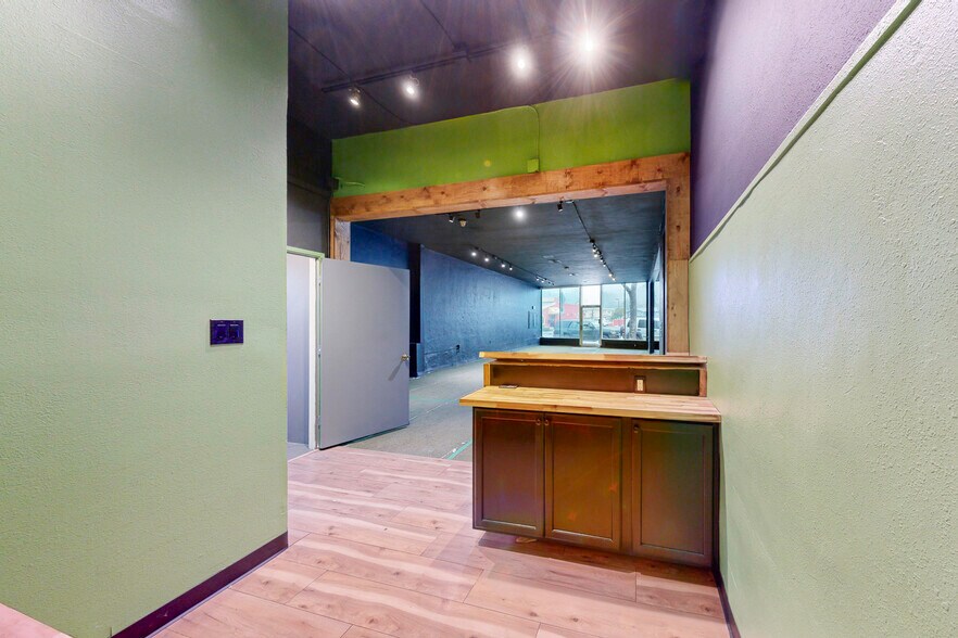 More Photos Of 375-377 MacArthur Blvd, San Leandro Freestanding For Lease