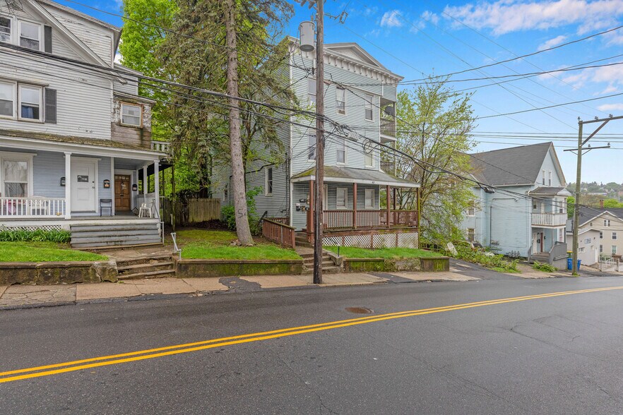 More Photos Of 46 Washington St, Waterbury Apartments For Sale