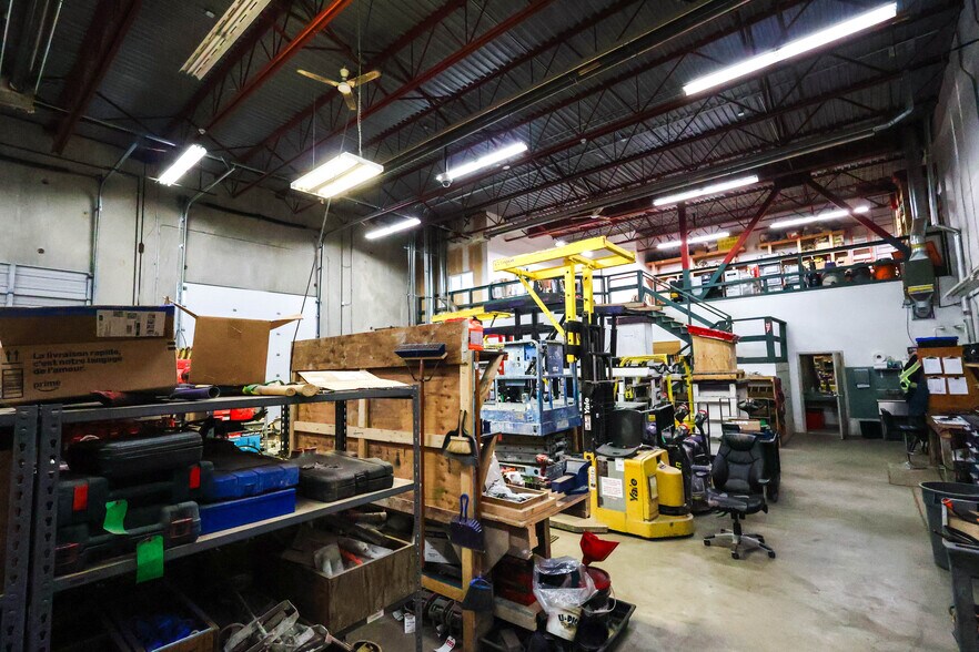 More Photos Of 26620 56 Ave, Langley Twp Warehouse For Sale