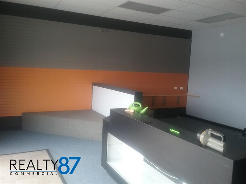 More Photos Of 1146 Blairs Ferry Rd NE, Cedar Rapids Freestanding For Lease