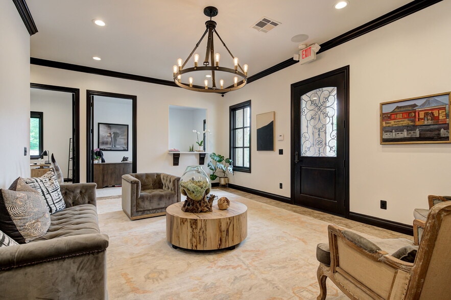 More Photos Of 2917 NW 156th St, Edmond Office Residential For Sale