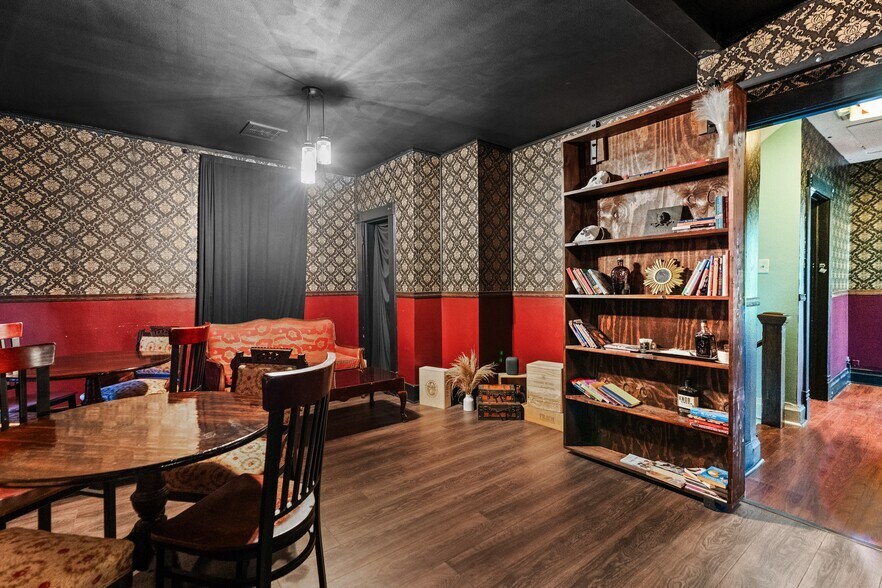 More Photos Of 312 E Tarpon Ave, Tarpon Springs Medical For Sale