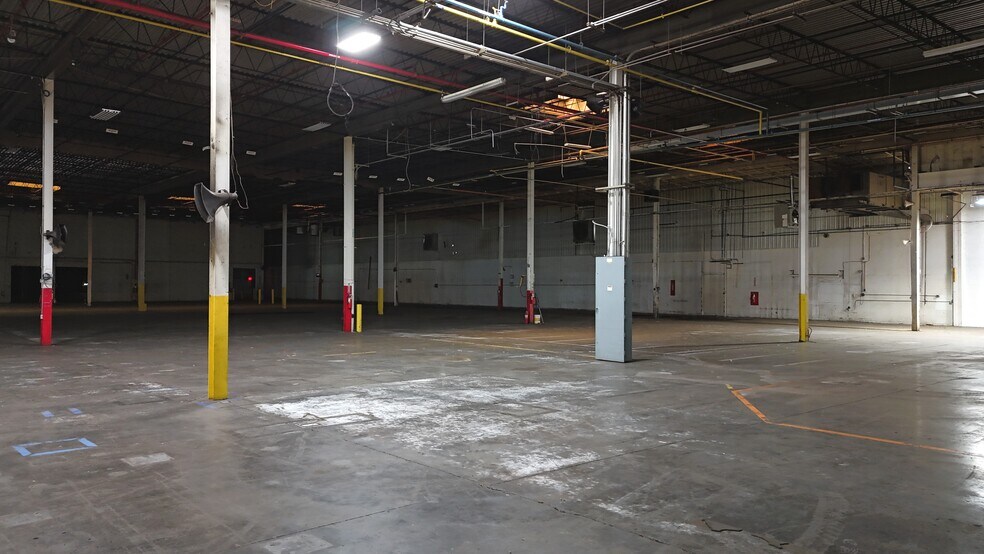 More Photos Of 8673 Lyons Marengo Rd, Lyons Manufacturing For Lease
