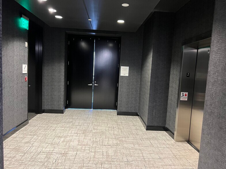 More Photos Of 5009 Roswell Rd, Atlanta Medical For Lease