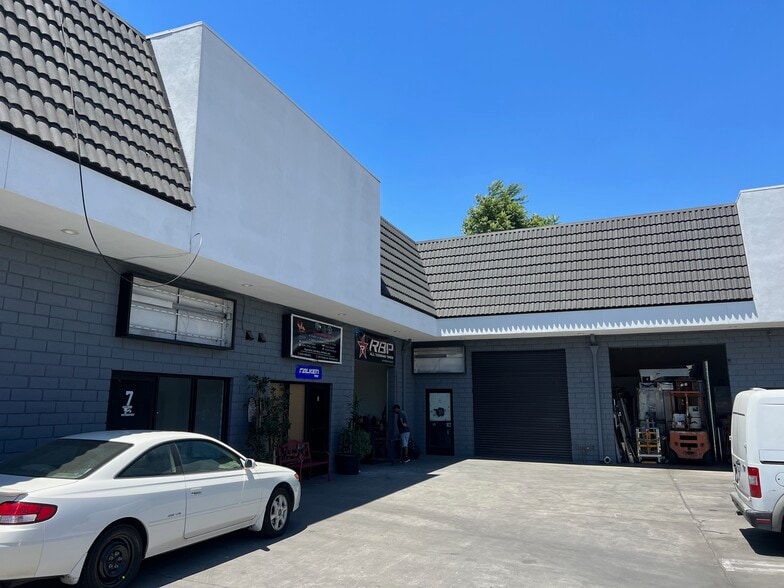 More Photos Of 3015 N Durfee Ave, El Monte Service For Lease