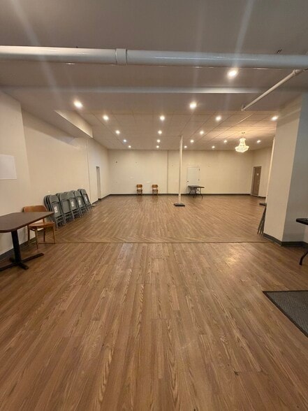 More Photos Of 3375 Shore Pky, Brooklyn Flex For Lease