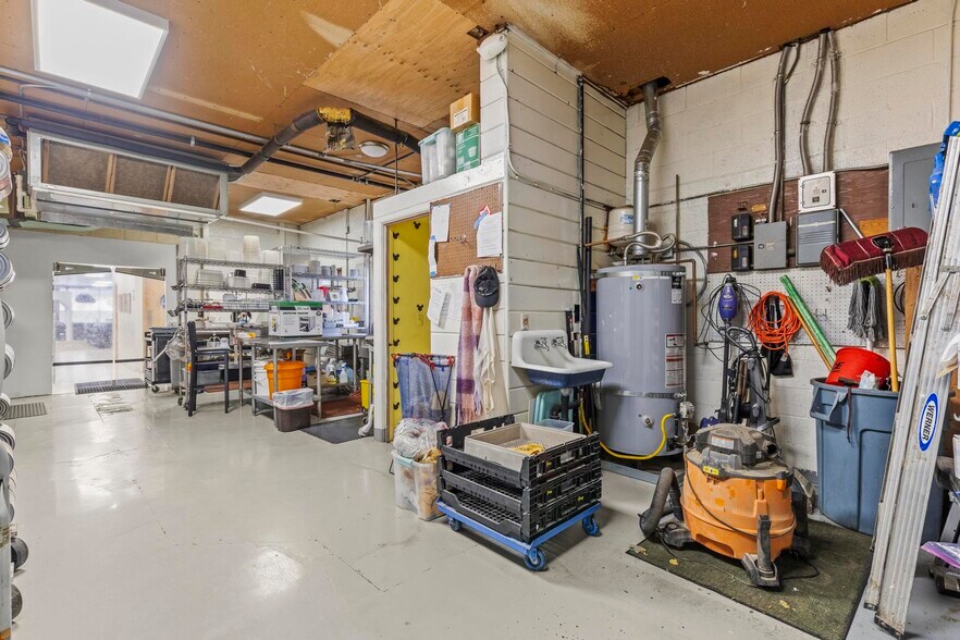 More Photos Of 348 Market St, Colusa Restaurant For Sale