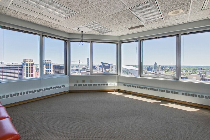 More Photos Of 431 S 7th St, Minneapolis Office Residential For Lease