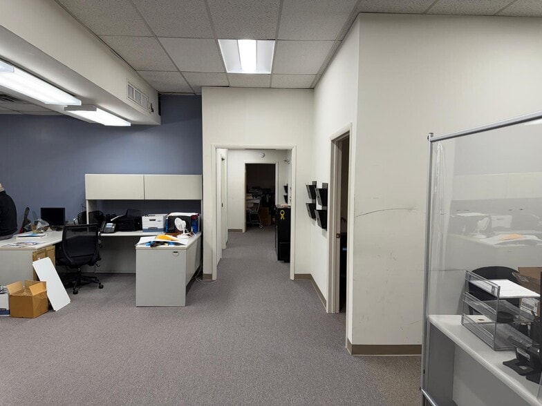 More Photos Of 1033-1061 Bloomfield Ave, Clifton Storefront Retail Office For Lease