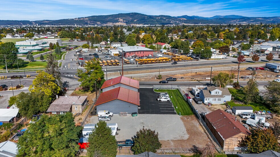 More Photos Of 17612 E Sprague Ave, Spokane Valley Office For Sale