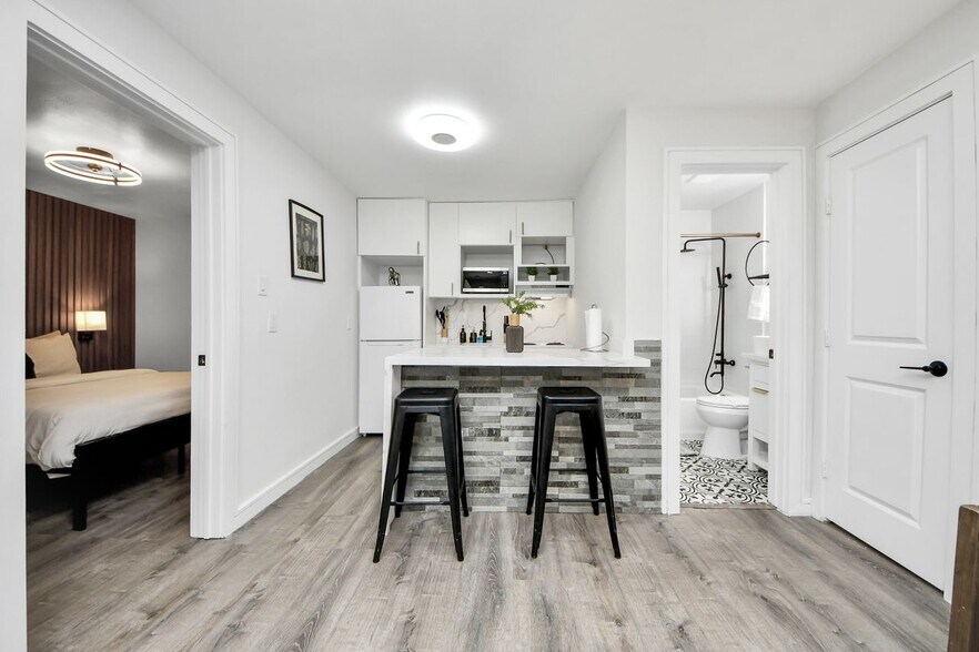 More Photos Of 2620 Arbor St, Houston Apartments For Sale