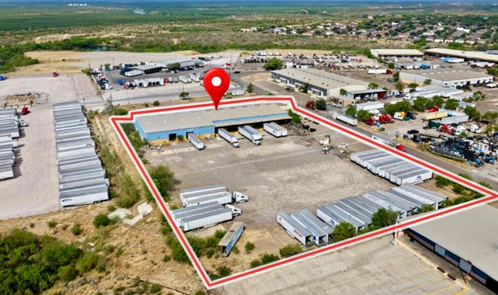 More Photos Of 705 Enterprise St, Laredo Distribution For Sale