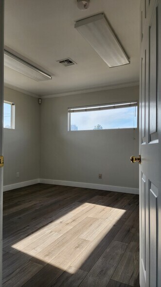 More Photos Of 530 S 9th St, Las Vegas Loft Creative Space For Lease