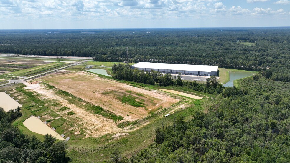 More Photos Of 420 Strathmore Rd, Summerville Unknown For Lease