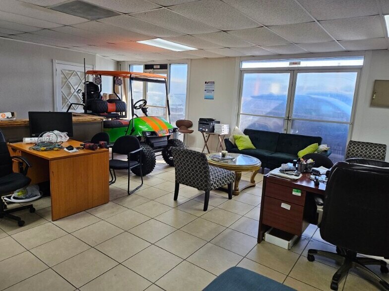 More Photos Of 4010 E 8th Ave, Hialeah General Retail For Sale