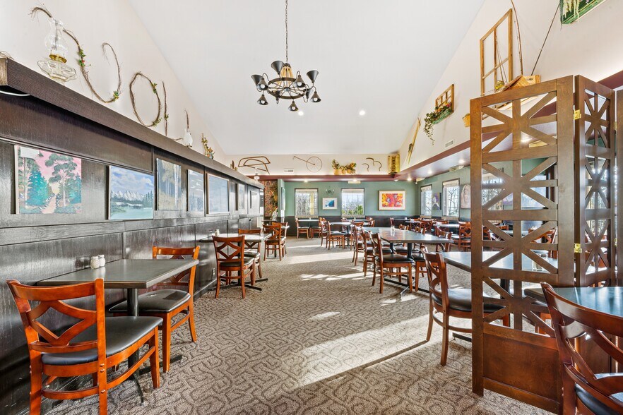 More Photos Of 1916 10th Av, Spruce View Restaurant For Sale