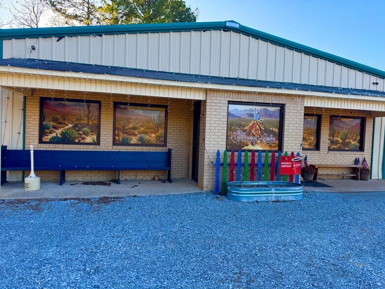 More Photos Of 52 Main St, Mount Pleasant General Retail For Sale