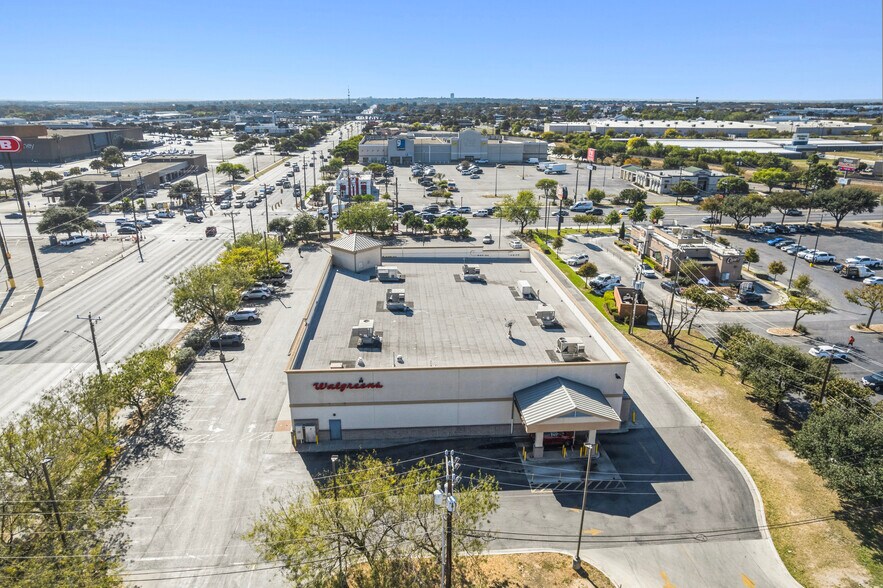 More Photos Of 7019 S Zarzamora St, San Antonio Drugstore For Sale