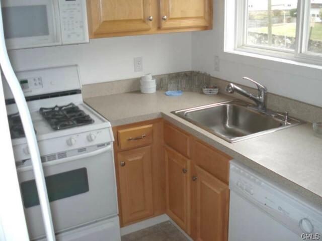 More Photos Of 543 Newfield Ave, Stamford Storefront Retail Residential For Lease