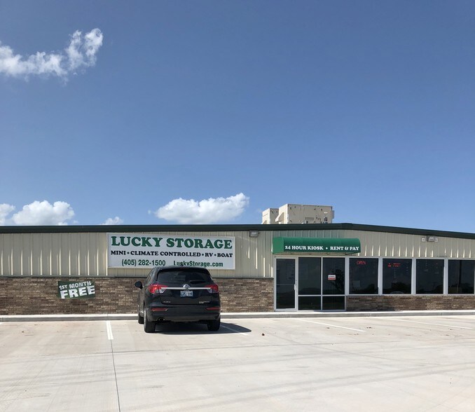 Primary Photo Of 2420 E College Ave, Guthrie Self Storage For Sale