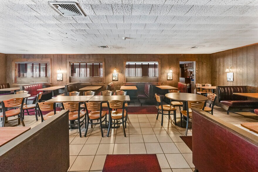 More Photos Of 2352 Cranberry Hwy, West Wareham Restaurant For Sale