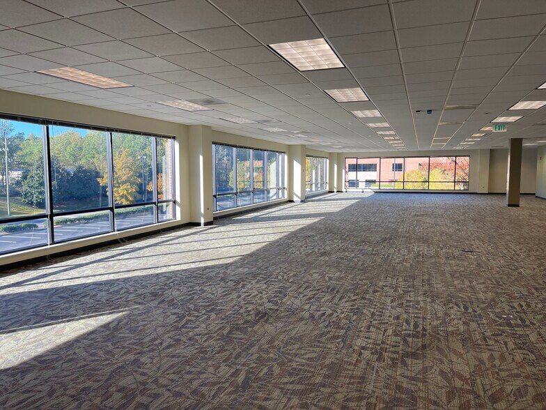 More Photos Of 2600 Corporate Dr, Birmingham Office For Lease