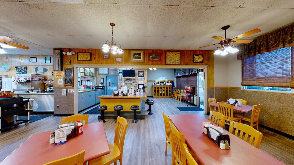 More Photos Of 1101 S Main St, Lexington Restaurant For Sale