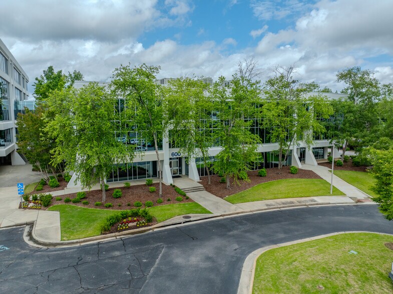 Primary Photo Of 600 Boulevard S, Huntsville Coworking Space