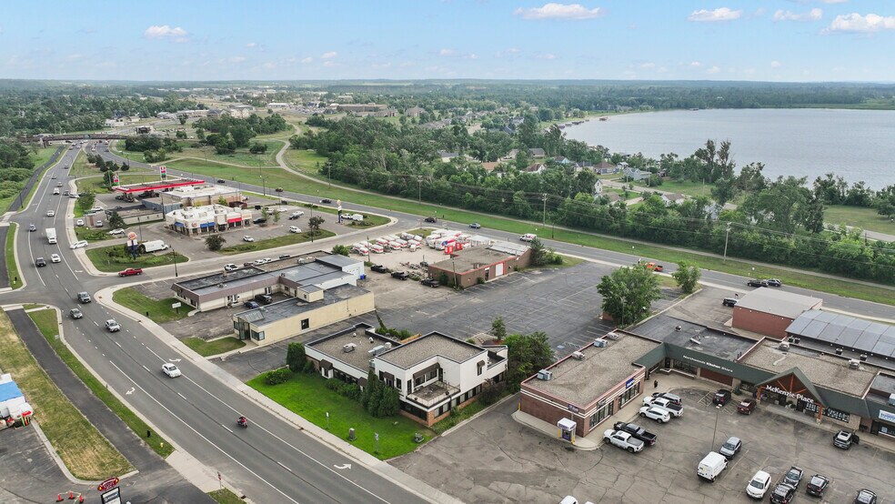 More Photos Of 824 Paul Bunyan, Bemidji Restaurant For Sale