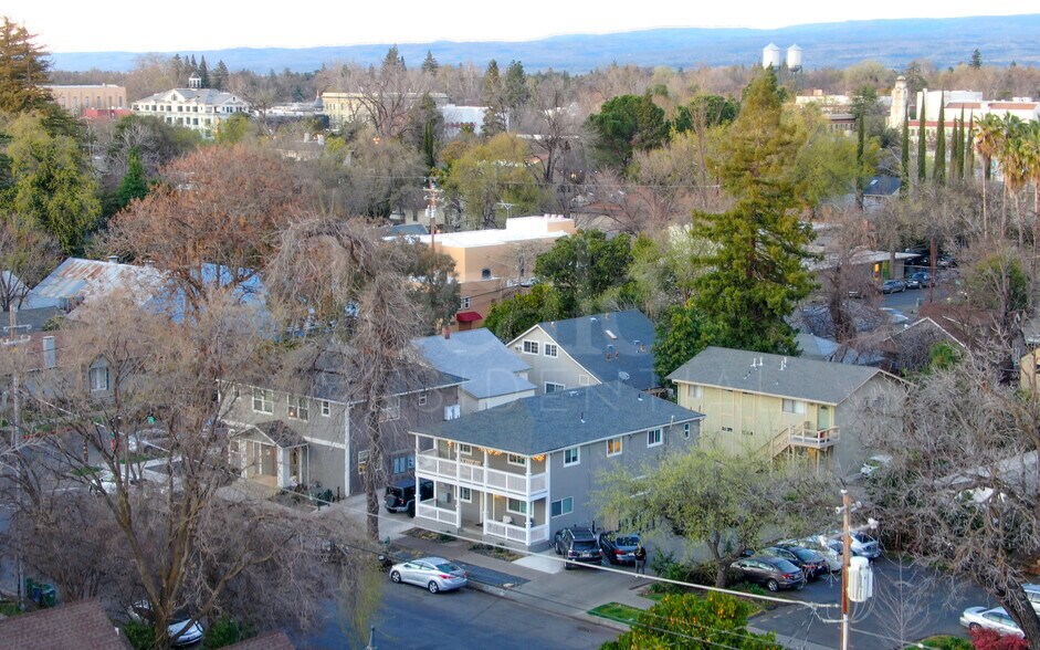 More Photos Of 447 W 7th St, Chico Apartments For Sale