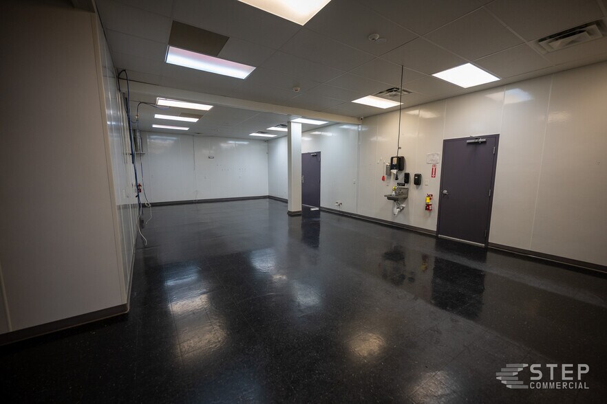 More Photos Of 1105 Constitution Dr, Trinidad Food Processing For Sale