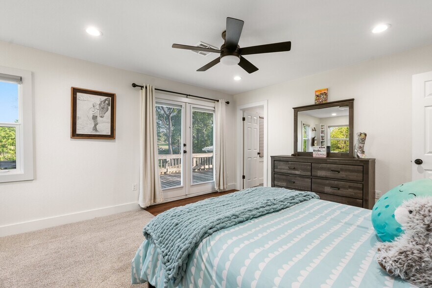 More Photos Of 2355 Jackson League Cir, Brenham Lodge Meeting Hall For Sale