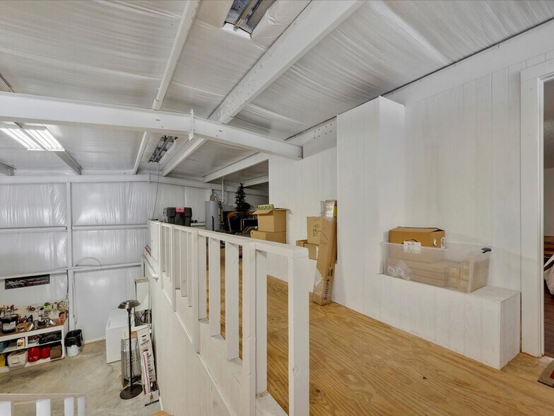 More Photos Of 3205 Sam Rayburn, Brookeland Apartments For Sale