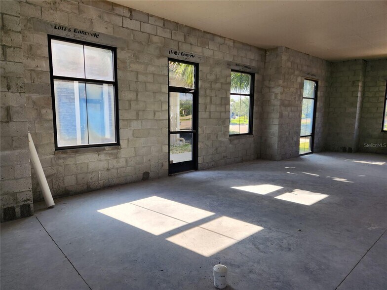 More Photos Of 938 International Pky, Lake Mary Medical For Lease