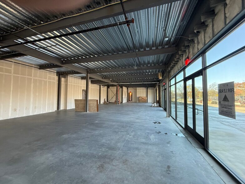 More Photos Of 2801 McKinney St, Melissa Unknown For Lease