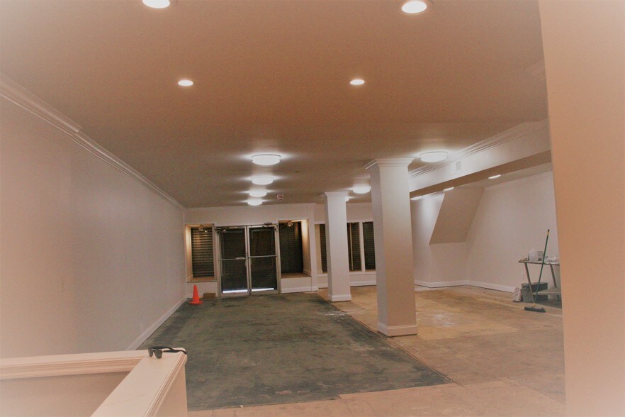 More Photos Of 114 N Howard St, Baltimore Storefront Retail Residential For Sale