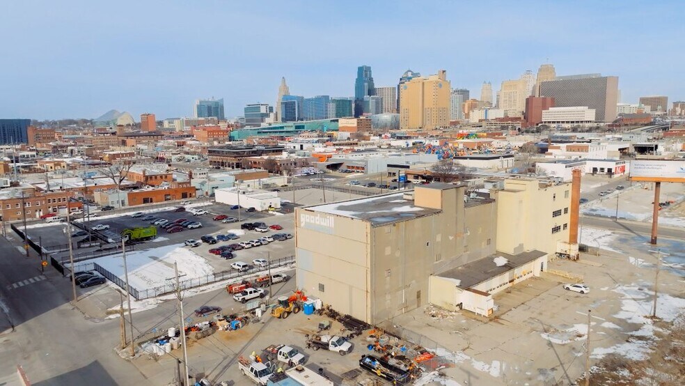 More Photos Of 1817 Campbell St, Kansas City Office For Sale