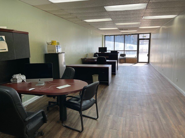 More Photos Of 4010 W 63rd St, Chicago Storefront For Lease