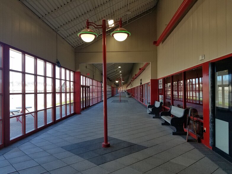 More Photos Of 10101 Market St, Rothschild General Retail For Lease