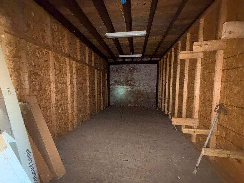 More Photos Of 300 S Randolph Ave, Eufaula Industrial For Sale