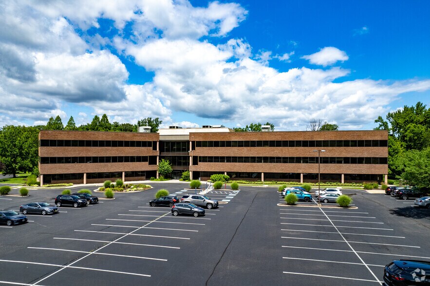 More Photos Of 224 Strawbridge Dr, Moorestown Office For Lease