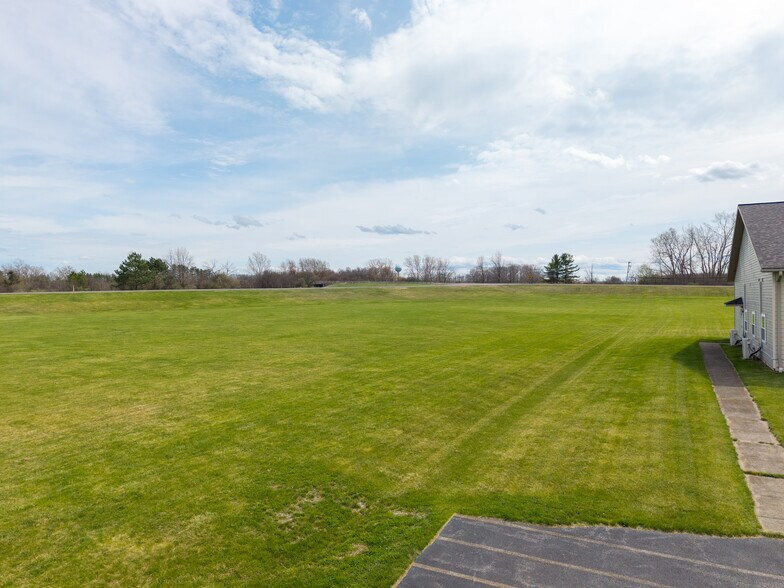 More Photos Of 4647 Reservoir Rd, Geneseo Flex For Sale
