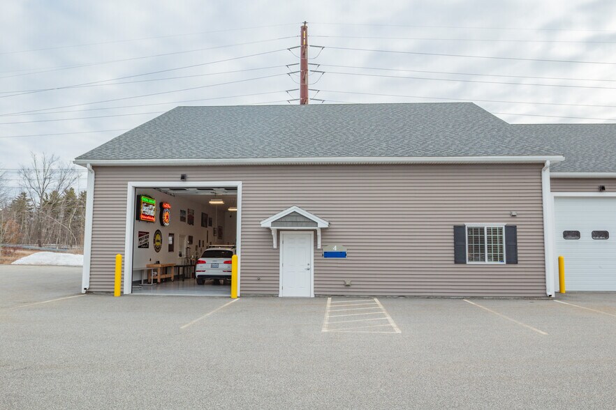 More Photos Of 24 Industrial Park Rd, Saco Warehouse For Sale