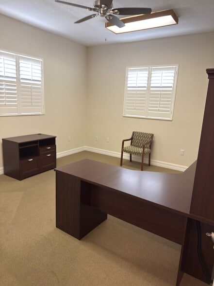 More Photos Of 8379 Gasparilla Rd, Port Charlotte Office For Sale