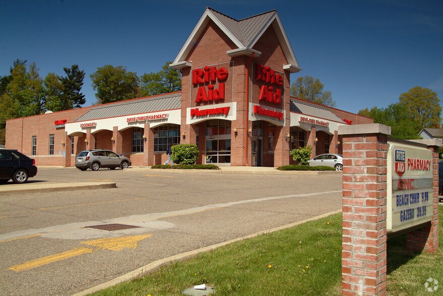 More Photos Of 10764 North St, Garrettsville Drugstore For Lease