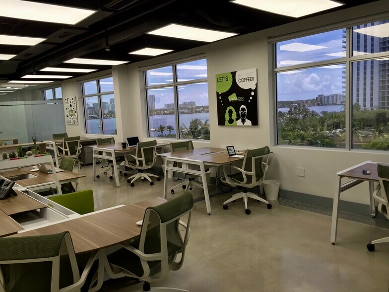 More Photos Of 17501 Biscayne Blvd, Aventura Office For Sale