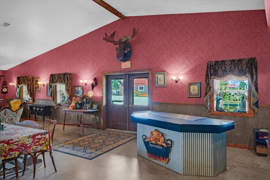 More Photos Of 1356 County Road 2900 N, Rantoul Specialty For Sale