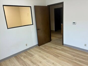 More Photos Of 2814 Aiello Dr, San Jose Warehouse For Lease