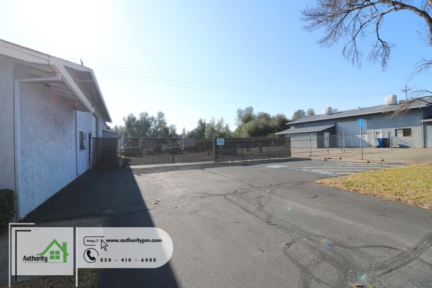 More Photos Of 1849 Keystone Ct, Redding Specialty For Lease